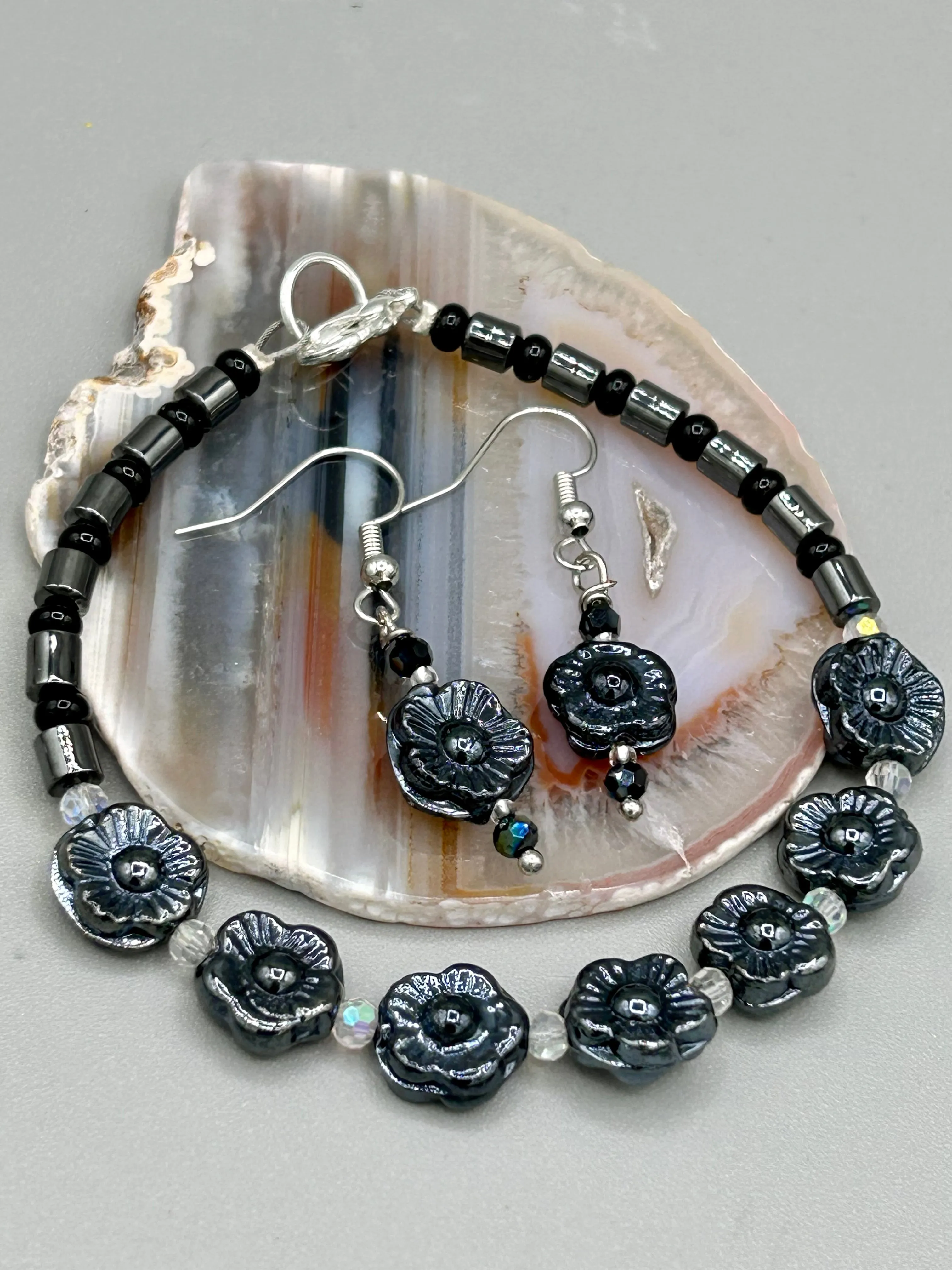 Black Metallic Pressed Glass Floral Beaded Bracelet, Nature Inspired, Summer Jewelry
