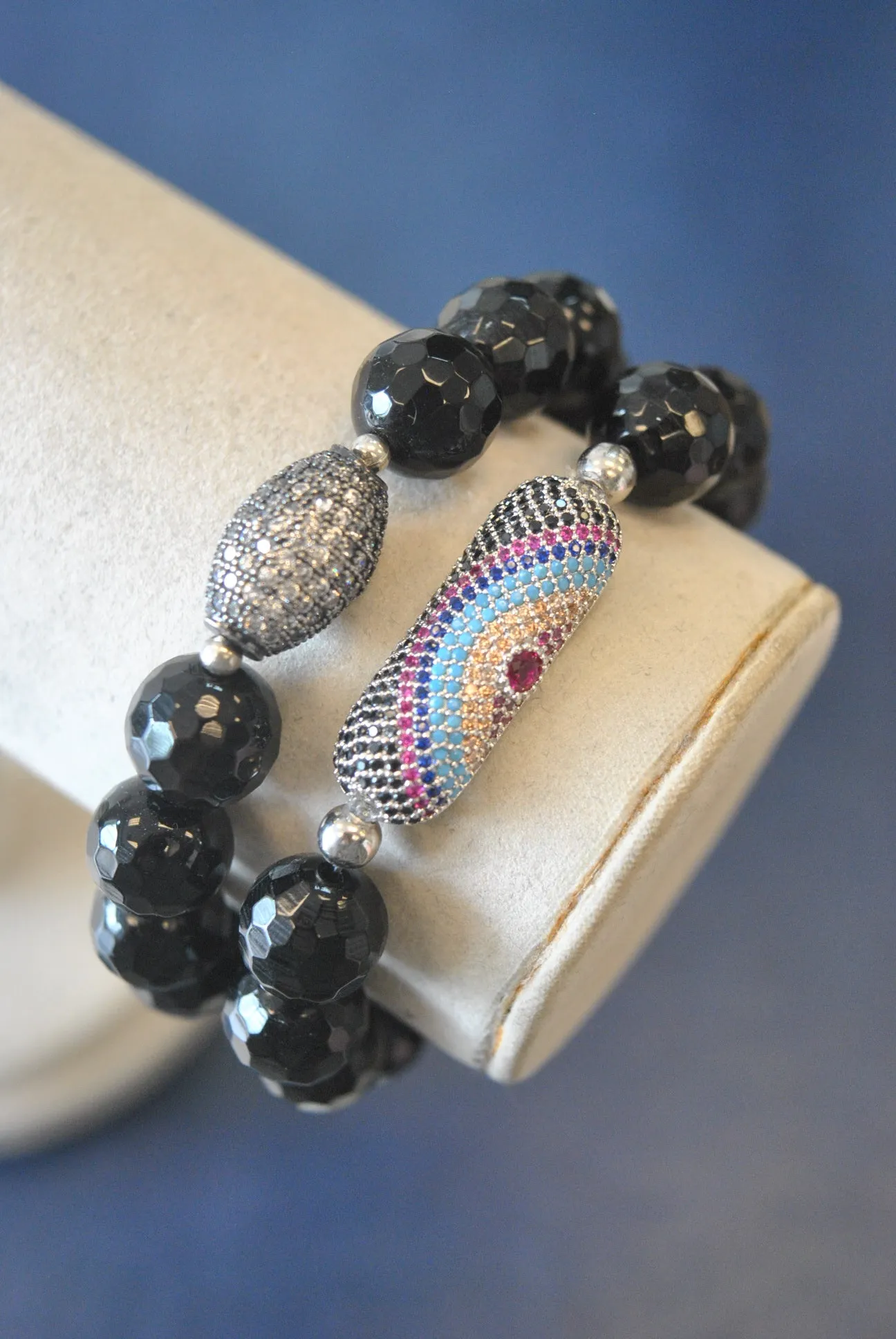 BLACK ONYX AND ANGEL EYE CHARM STRETCHY STATEMENT BRACELET SET