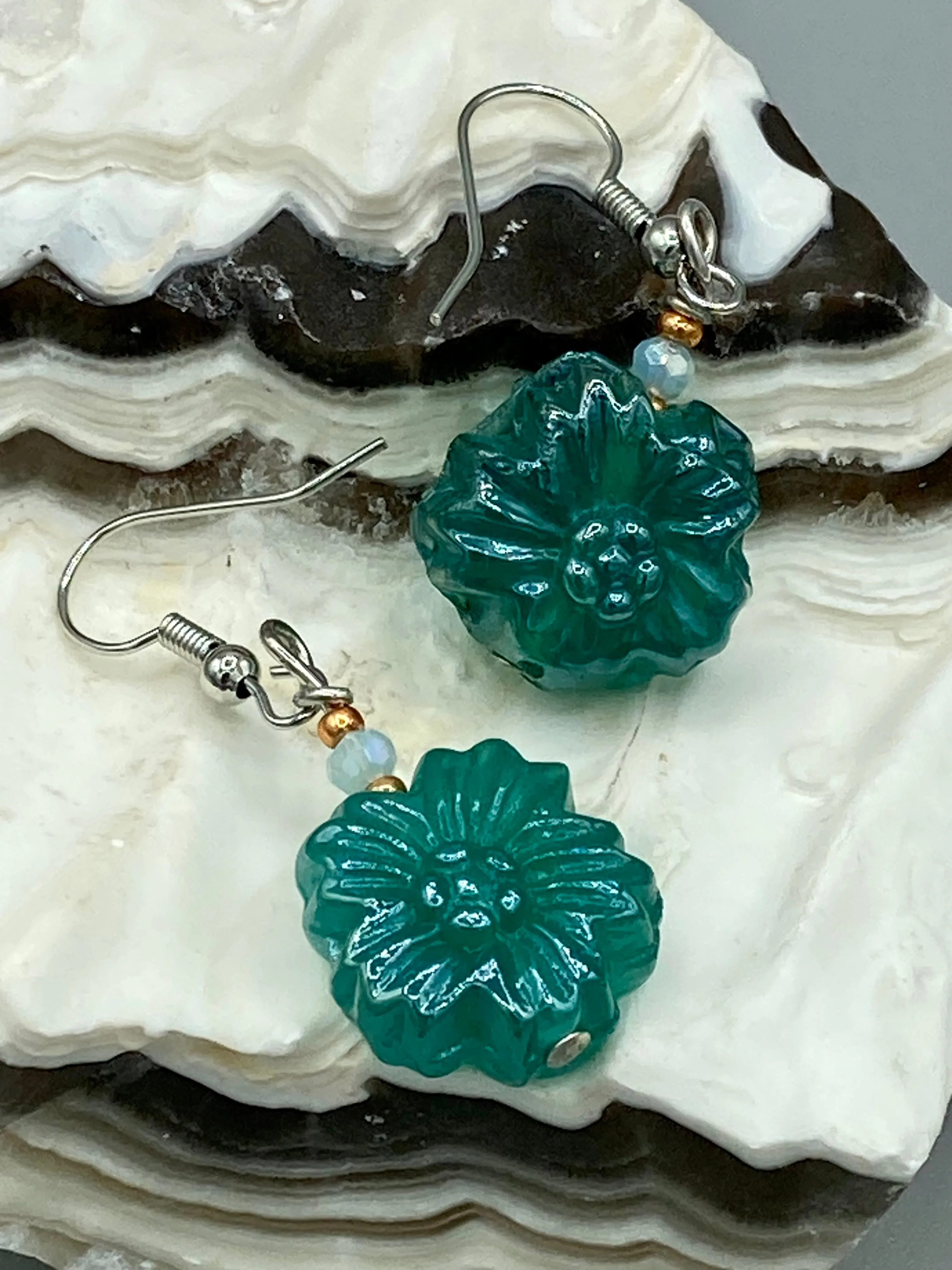Blue-Green Pressed Glass Floral Beaded Necklace, Nature Inspired, Summer Jewelry