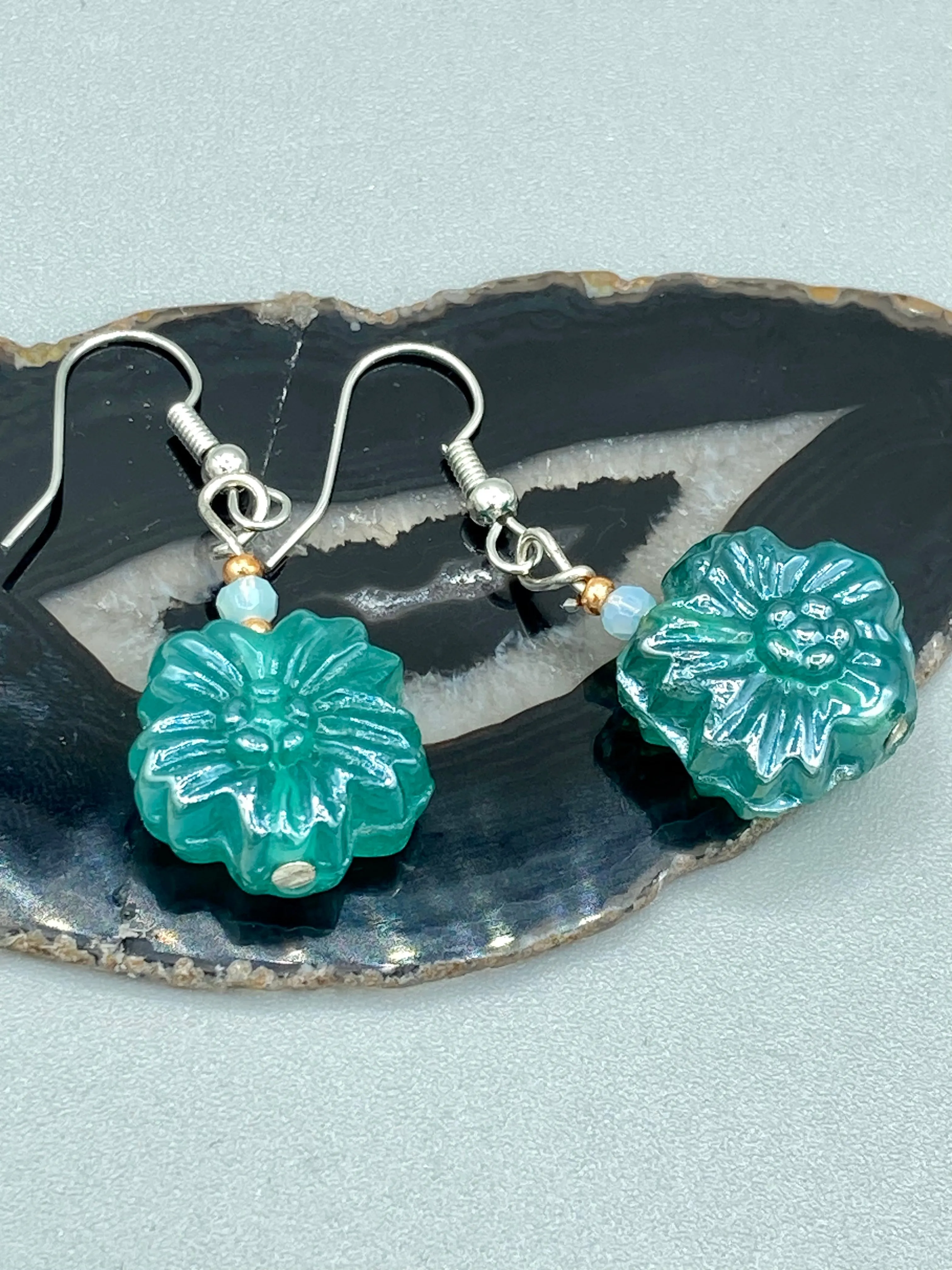 Blue-Green Pressed Glass Floral Beaded Necklace, Nature Inspired, Summer Jewelry
