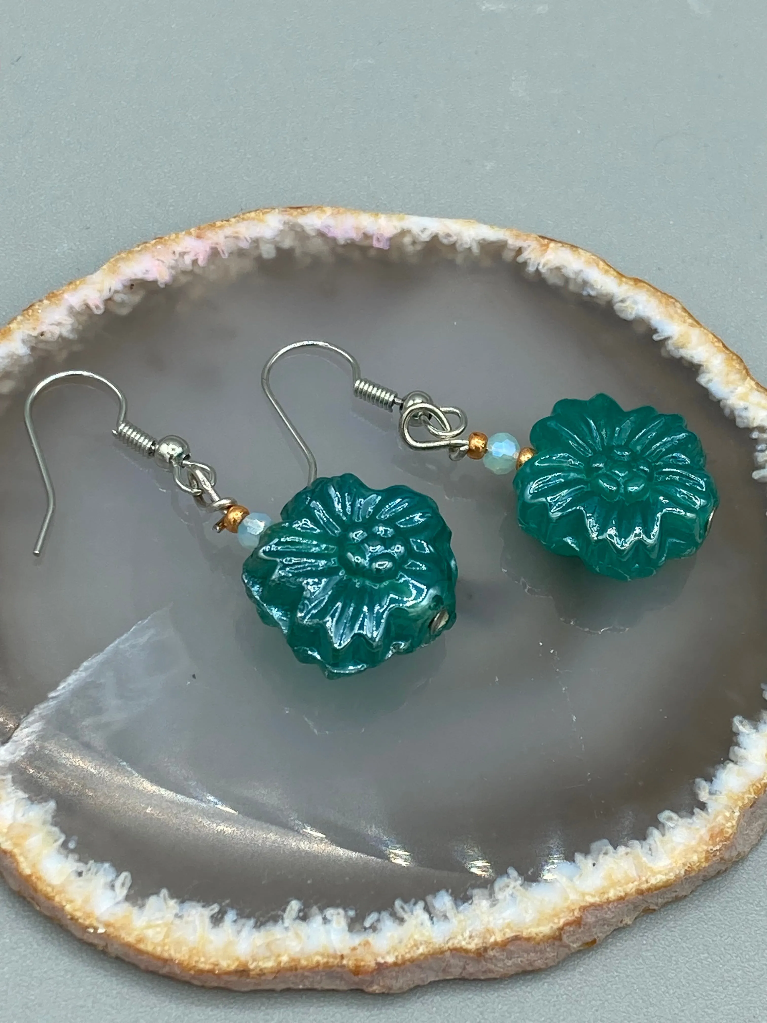 Blue-Green Pressed Glass Floral Beaded Necklace, Nature Inspired, Summer Jewelry