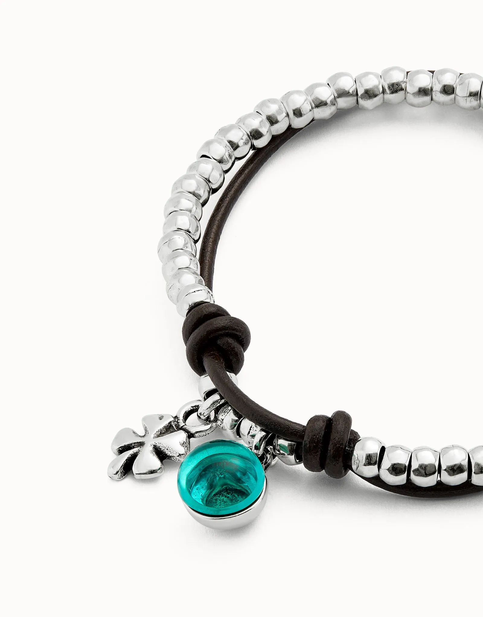 Bracelet with leather and green murano glass