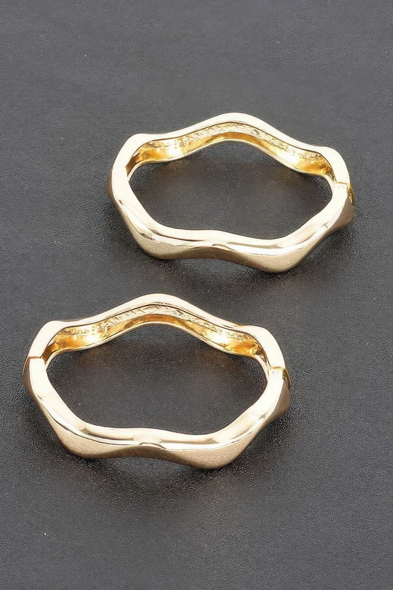 Curved Elegance Bracelet