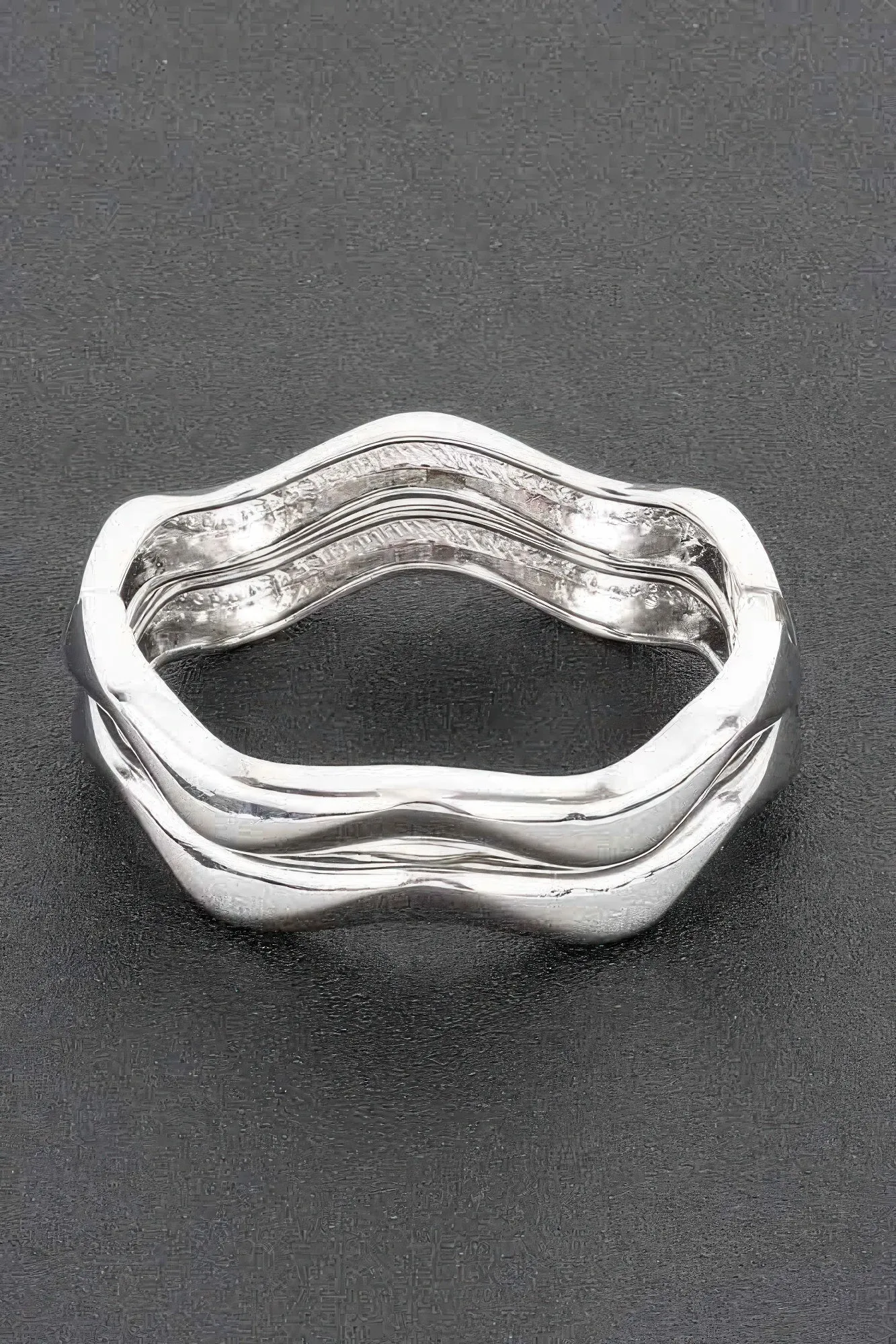 Curved Elegance Bracelet