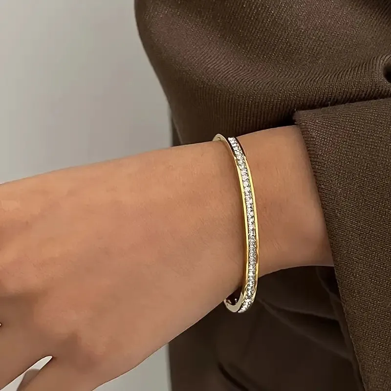 Elegant Simple Style Round Titanium Steel Plating Inlay Zircon 18k Gold Plated Bangle