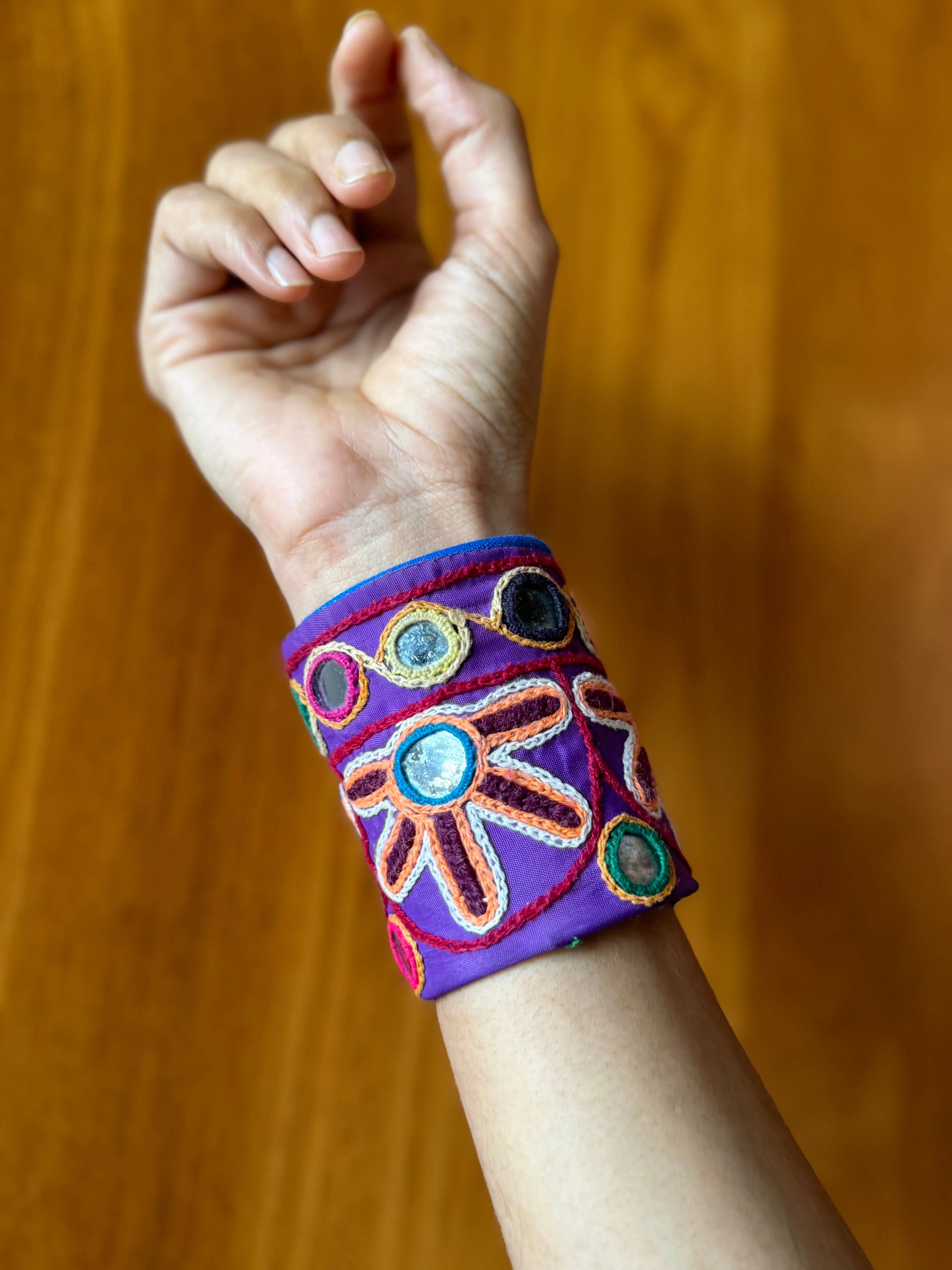 Grida Fabric Bracelet | Handcuff