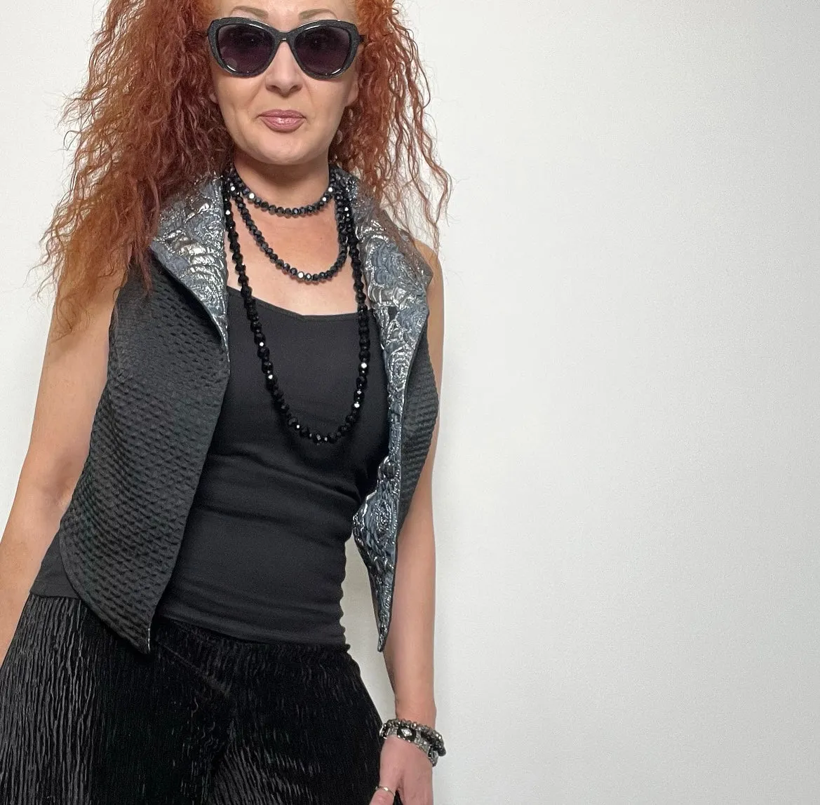 Nikita Vest - Black waffle with brocade