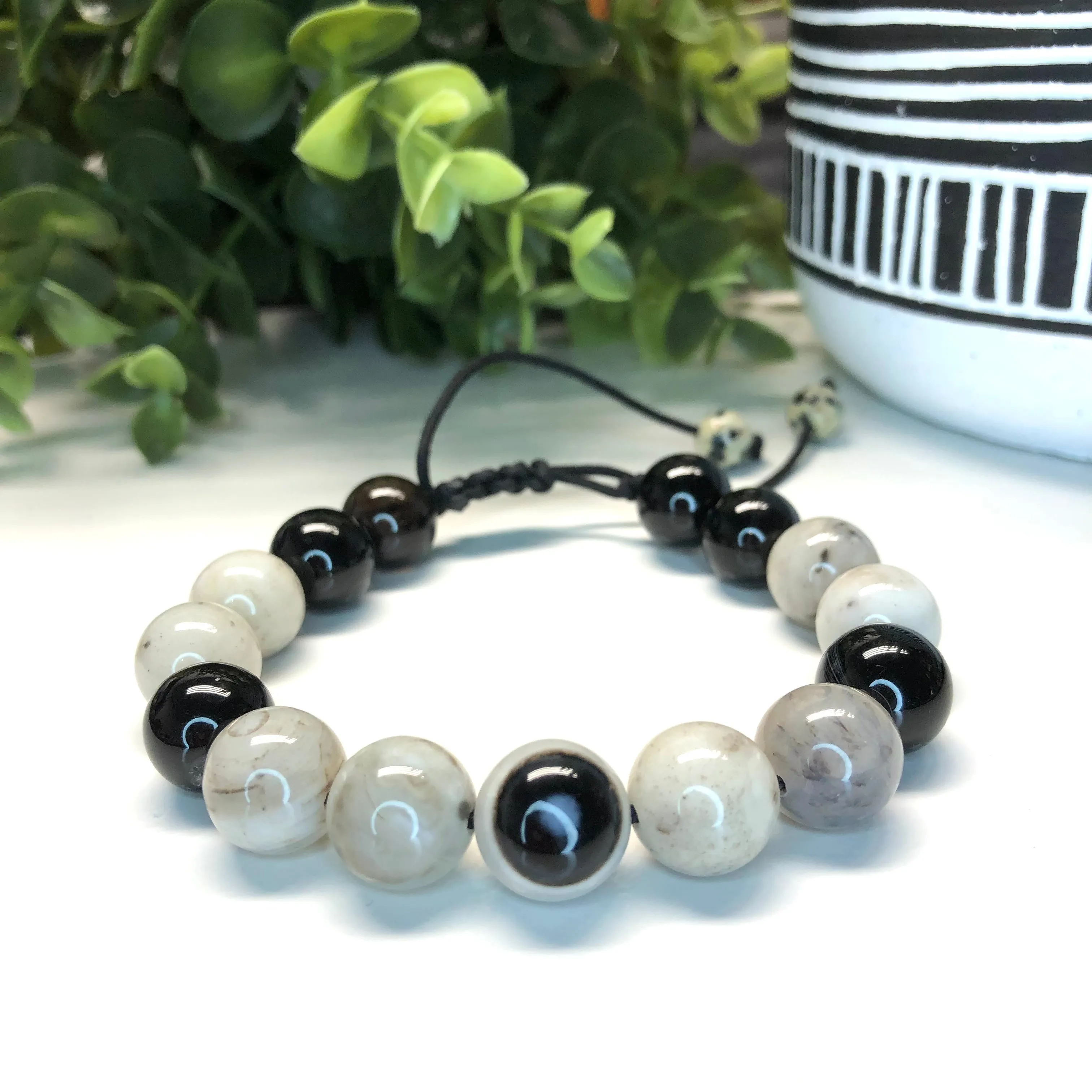 Onyx Macramé Bracelet- Spot