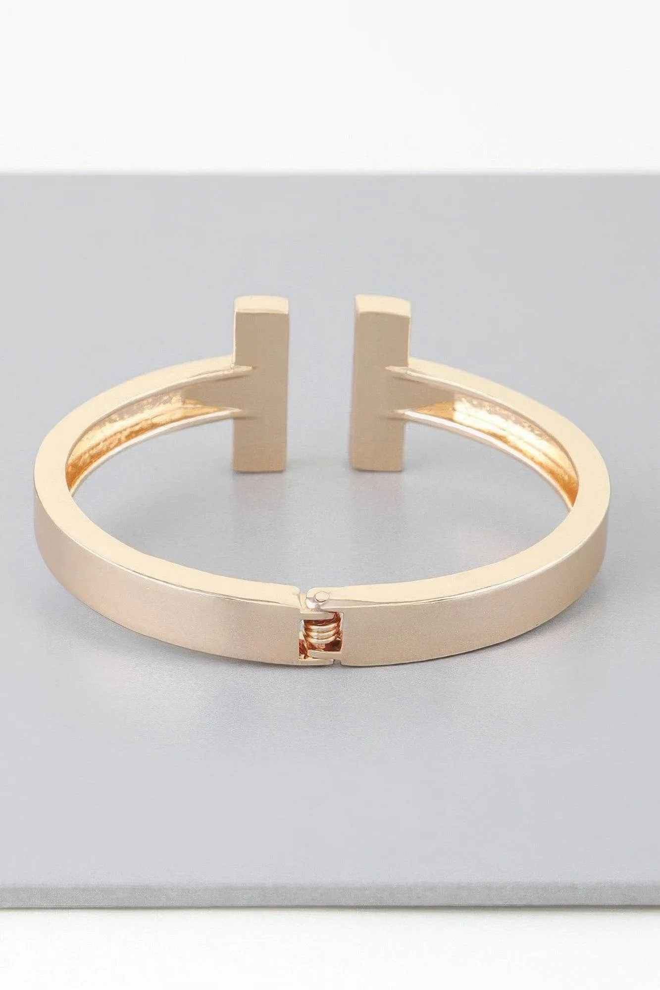 Open Pillar Cuff Bracelet