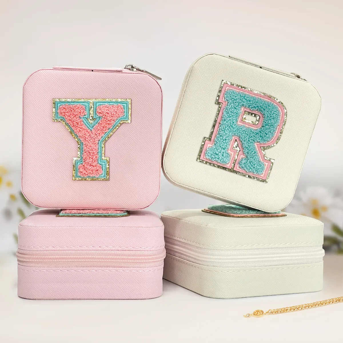 Personalized Jewelry Box, White Travel Jewelry Box with Initial R, Small Monogrammed Jewelry Case Organizer for Girls Women Teen Kids, Mini Travel Essentials Gifts for Birthday Christmas