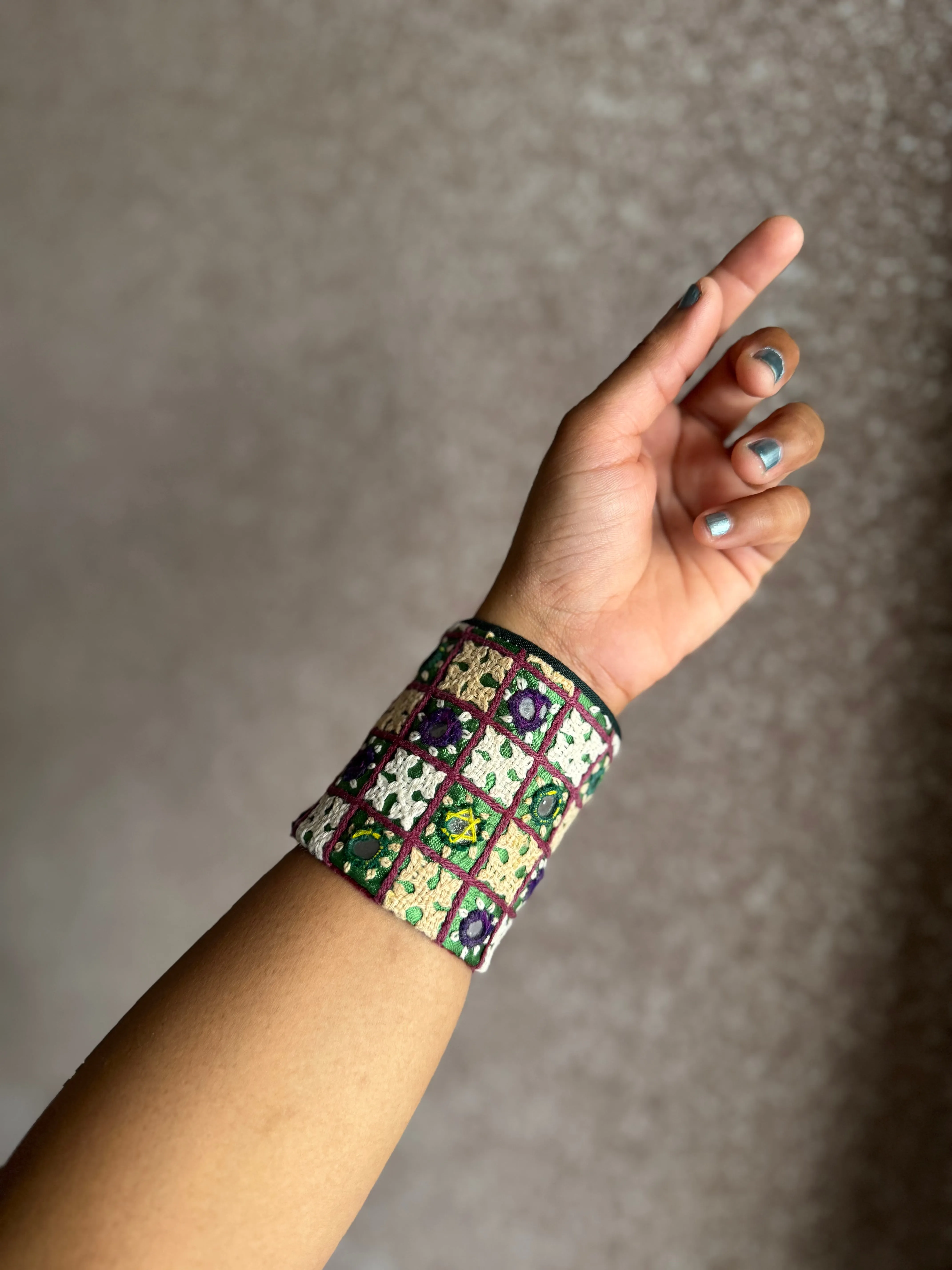 Reginay Fabric Bracelet | Handcuff