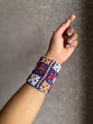 Zoee Fabric Bracelet | Handcuff